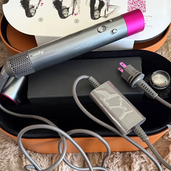 DYSON AIRWRAP - Picture 7 of 9